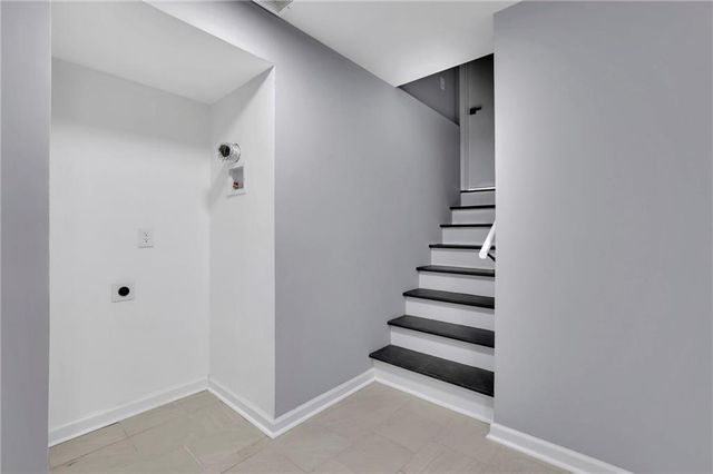 210 Suburban Drive NE, Kennesaw, GA 30144