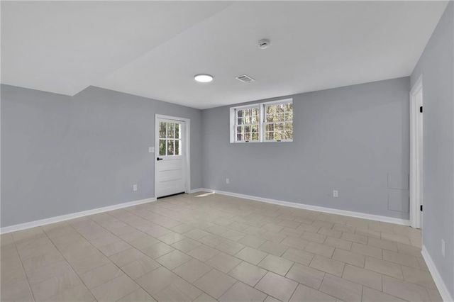 210 Suburban Drive NE, Kennesaw, GA 30144