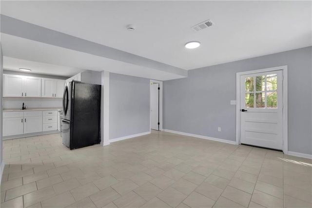 210 Suburban Drive NE, Kennesaw, GA 30144