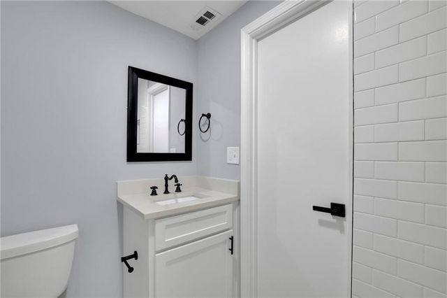 210 Suburban Drive NE, Kennesaw, GA 30144