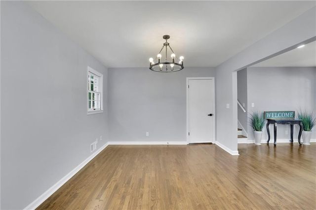 210 Suburban Drive NE, Kennesaw, GA 30144