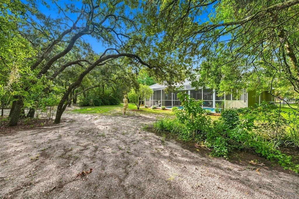 Image 49 of property listing at 16547 CROSSANDRA LANE, Spring Hill, FL 34610