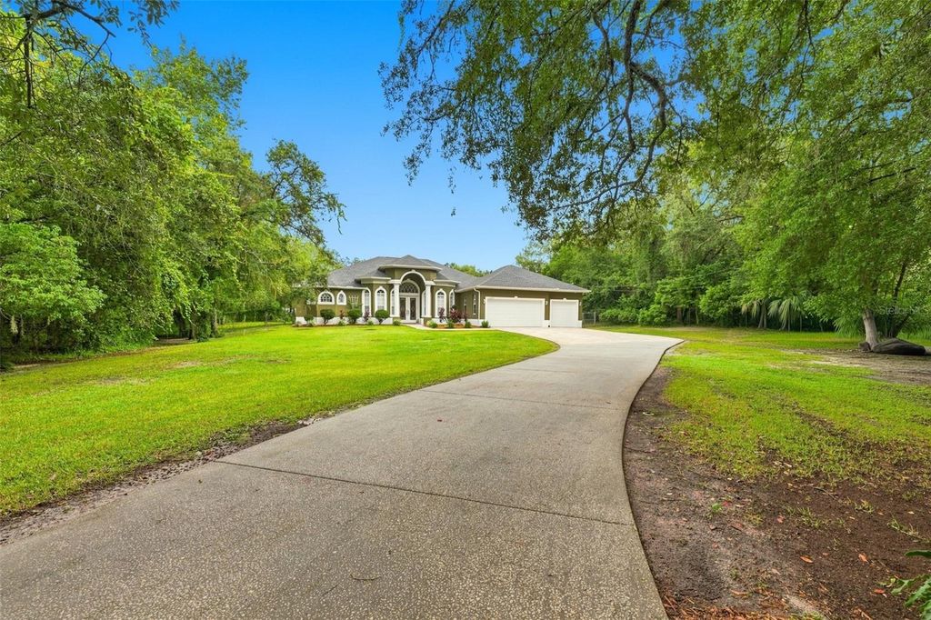 Image 51 of property listing at 16547 CROSSANDRA LANE, Spring Hill, FL 34610