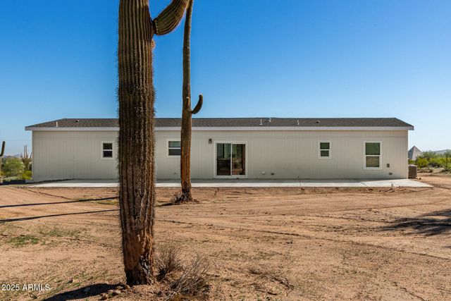 2318 S Nikki Lane S, Maricopa, AZ 85139