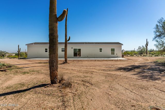 2318 S Nikki Lane S, Maricopa, AZ 85139