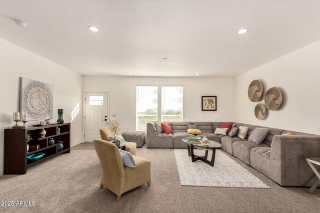 2318 S Nikki Lane S, Maricopa, AZ 85139