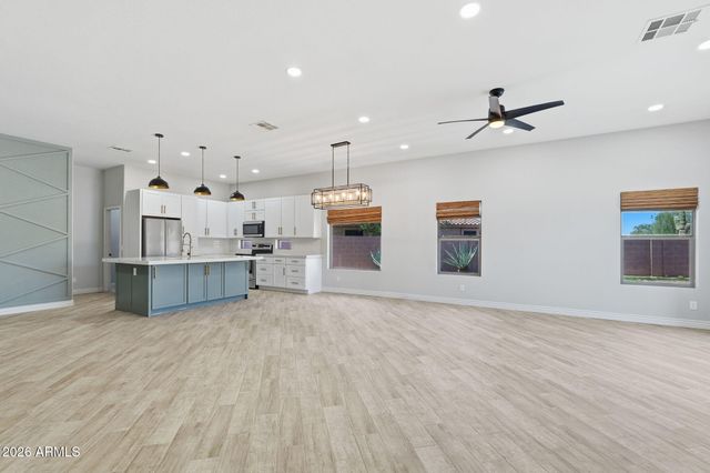 6862 E San Cristobal Way, Gold Canyon, AZ 85118