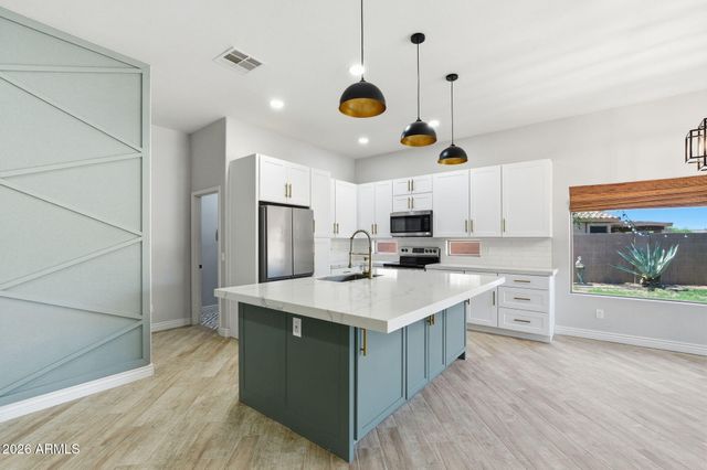 6862 E San Cristobal Way, Gold Canyon, AZ 85118