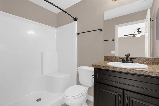 162 MALAUKA RUN, Ocklawaha, FL 32179