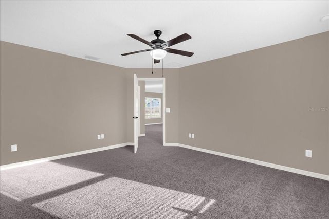 162 MALAUKA RUN, Ocklawaha, FL 32179