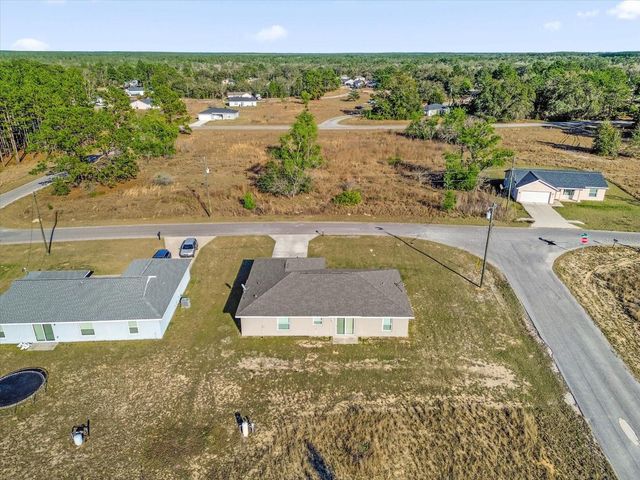 162 MALAUKA RUN, Ocklawaha, FL 32179