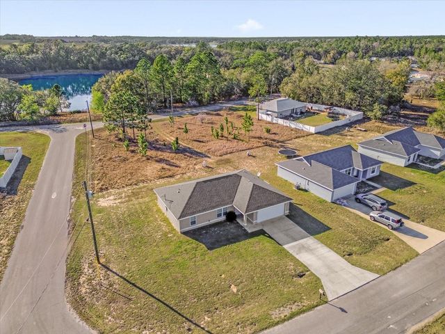 162 MALAUKA RUN, Ocklawaha, FL 32179