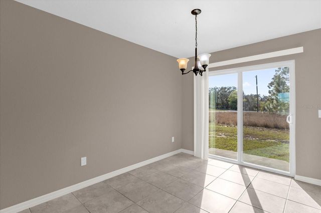 162 MALAUKA RUN, Ocklawaha, FL 32179