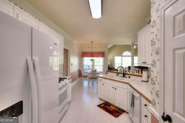 1951 Harvest Way, Loganville, GA 30052