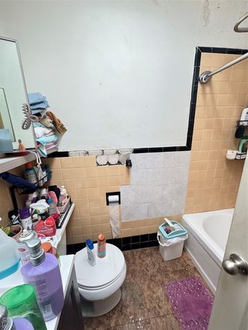 7291 Calamus Avenue, Woodside, NY 11377