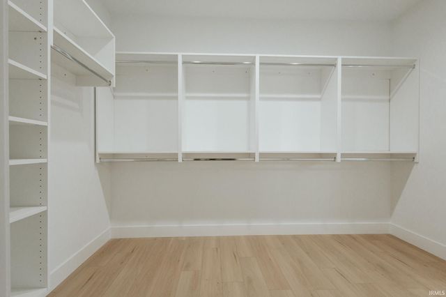 6088 Ashford Drive, Newburgh, IN 47630