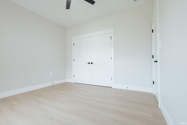 6088 Ashford Drive, Newburgh, IN 47630