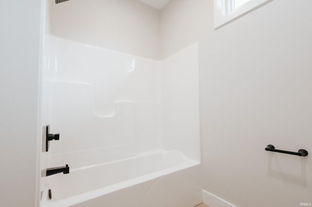 6088 Ashford Drive, Newburgh, IN 47630