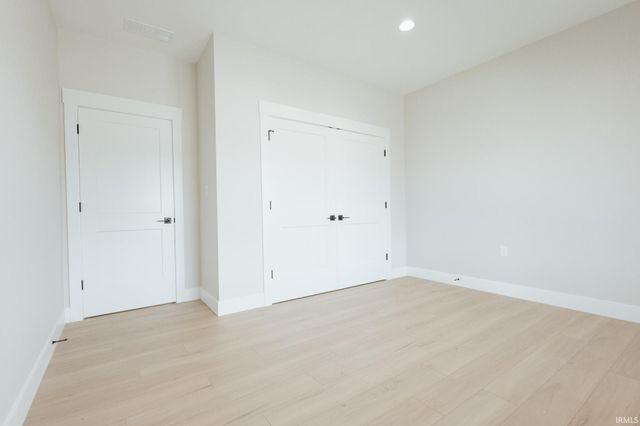 6088 Ashford Drive, Newburgh, IN 47630