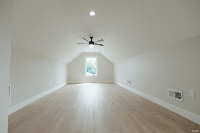 6088 Ashford Drive, Newburgh, IN 47630