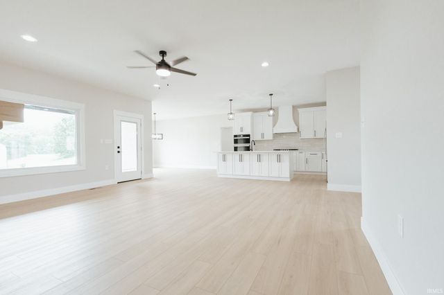 6088 Ashford Drive, Newburgh, IN 47630