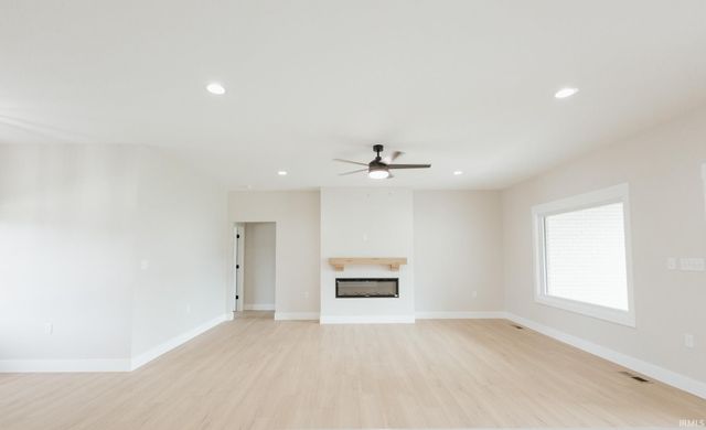 6088 Ashford Drive, Newburgh, IN 47630