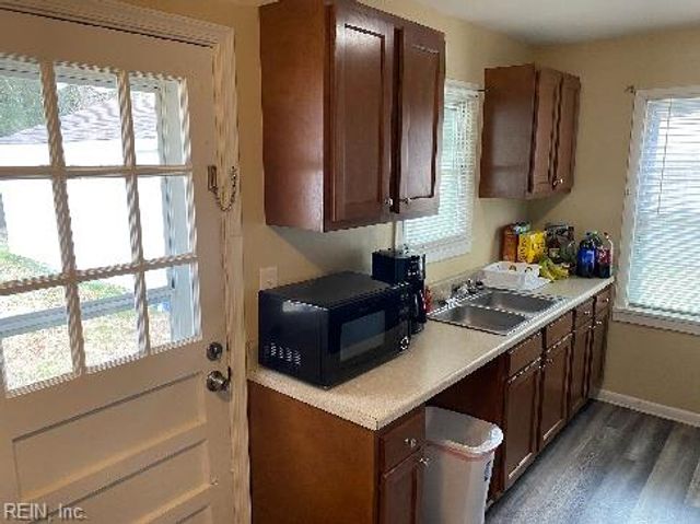 2507 Sunset DR, Chesapeake, VA 23323