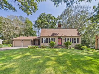40 Oak HIll Road, South Kingstown, RI 02879