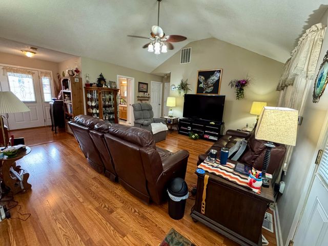 336 Springhurst Drive, Berea, KY 40403