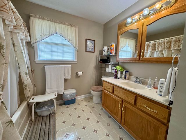 336 Springhurst Drive, Berea, KY 40403