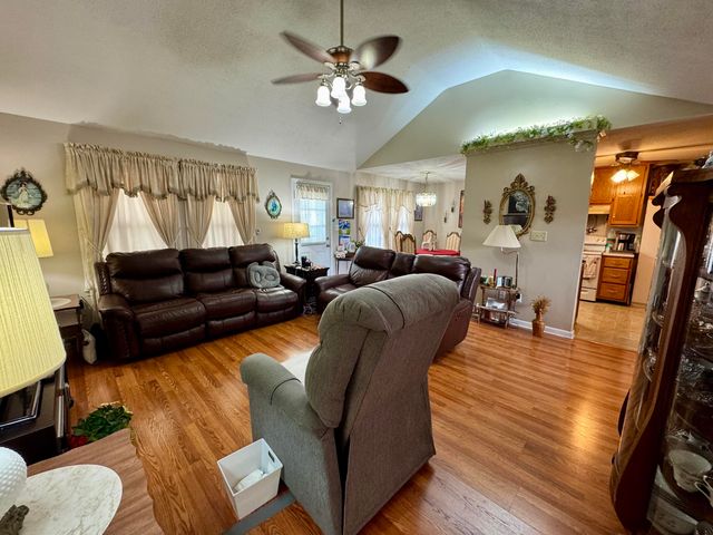 336 Springhurst Drive, Berea, KY 40403