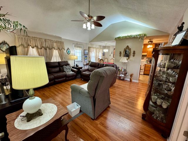 336 Springhurst Drive, Berea, KY 40403