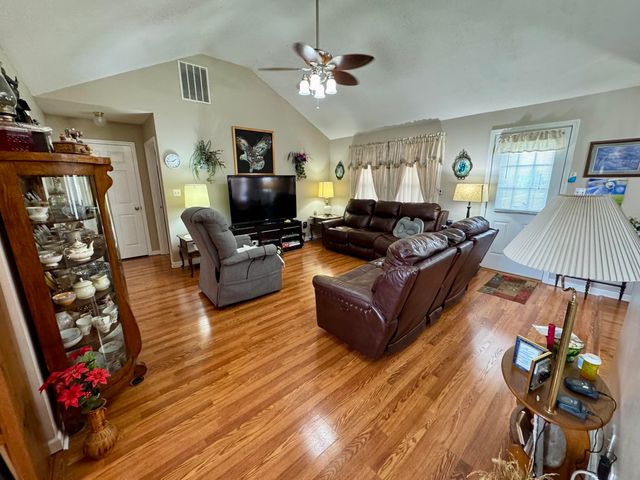 336 Springhurst Drive, Berea, KY 40403