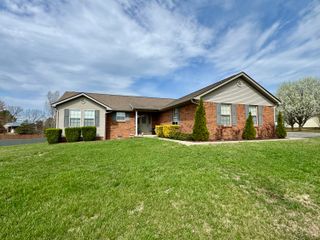 336 Springhurst Drive, Berea, KY 40403
