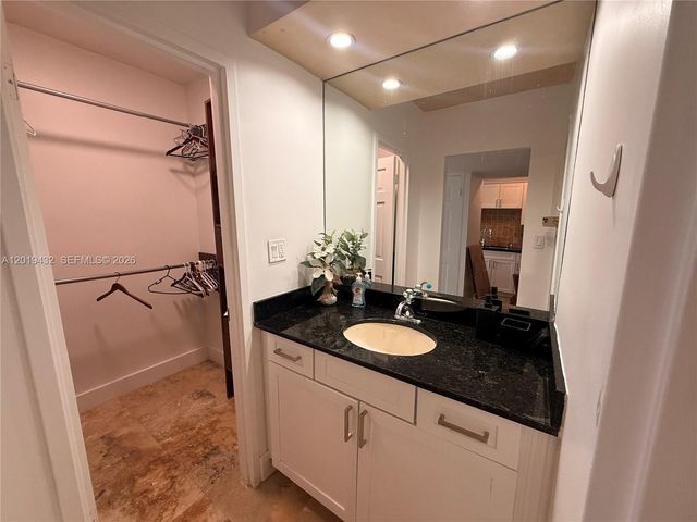 100 Lincoln Rd 1206, Miami Beach, FL 33139