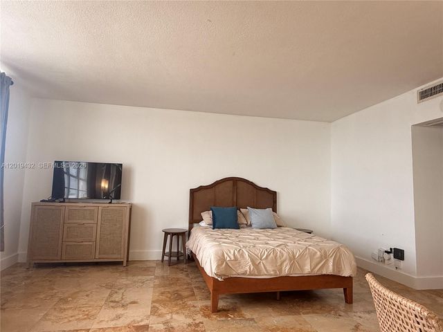 100 Lincoln Rd 1206, Miami Beach, FL 33139