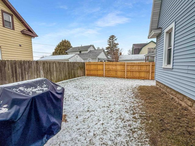 835 WINNEBAGO AVENUE, Oshkosh, WI 54901