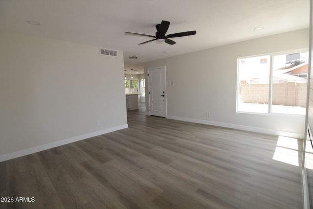 4302 E Jicarilla Street, Phoenix, AZ 85044