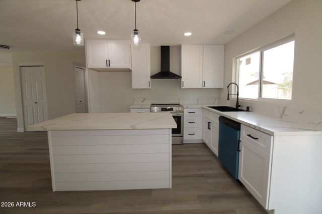 4302 E Jicarilla Street, Phoenix, AZ 85044