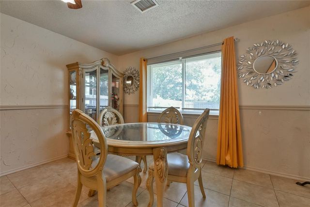 1012 NW 7th Place, Moore, OK 73160