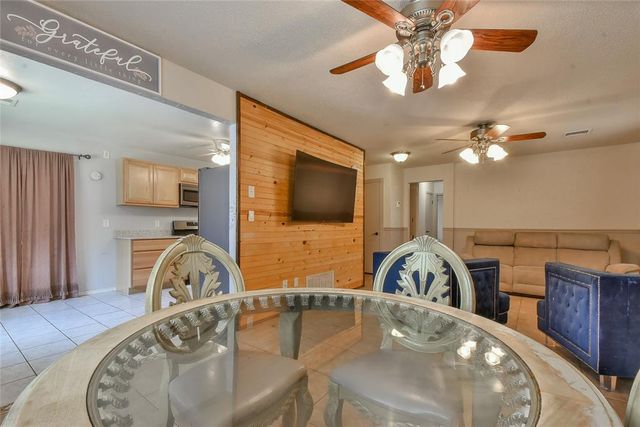 1012 NW 7th Place, Moore, OK 73160
