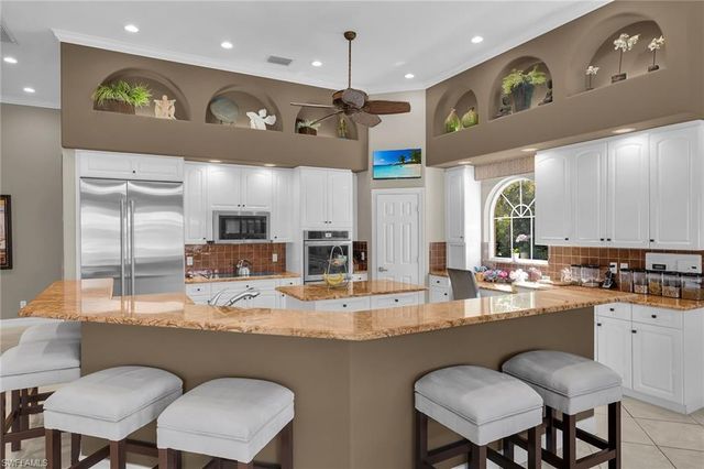 136 Shorecrest CT, Marco Island, FL 34145