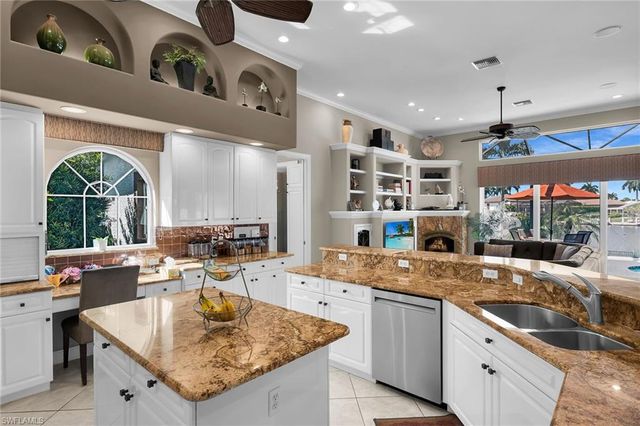 136 Shorecrest CT, Marco Island, FL 34145