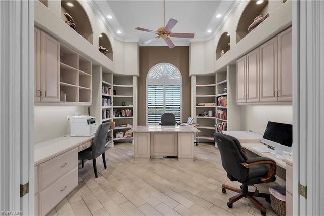 136 Shorecrest CT, Marco Island, FL 34145