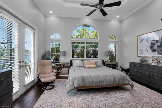 136 Shorecrest CT, Marco Island, FL 34145