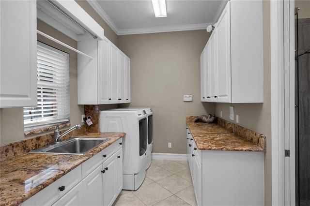 136 Shorecrest CT, Marco Island, FL 34145