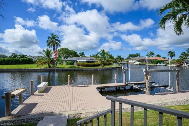 136 Shorecrest CT, Marco Island, FL 34145
