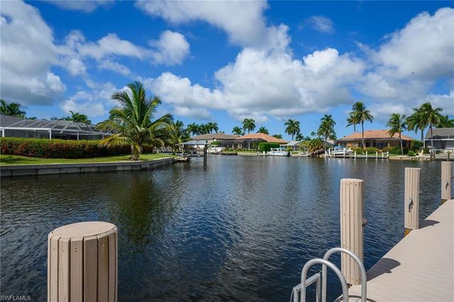 136 Shorecrest CT, Marco Island, FL 34145