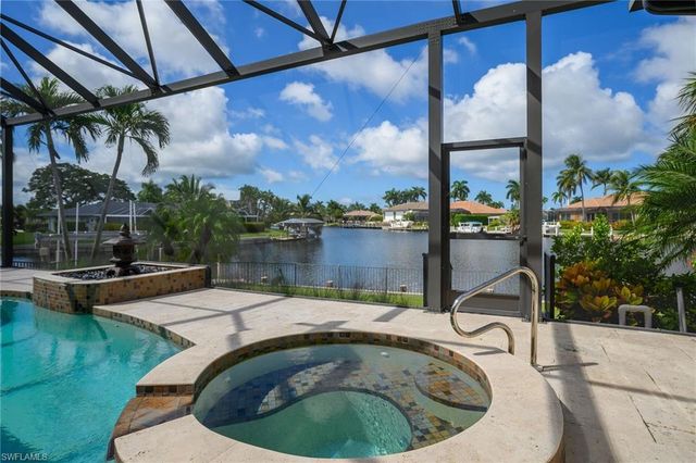 136 Shorecrest CT, Marco Island, FL 34145