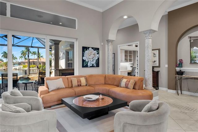 136 Shorecrest CT, Marco Island, FL 34145
